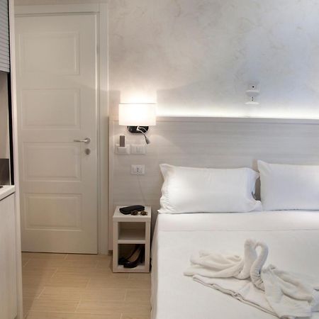 Hotel Residence Maria Grazia Rimini Kültér fotó