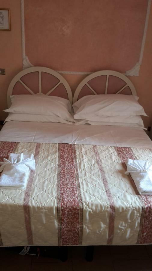 Hotel Residence Maria Grazia Rimini Kültér fotó